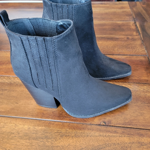 Qupid Shoes - Maurice's Qupid Slay Slip On Ankle Boot Size 6